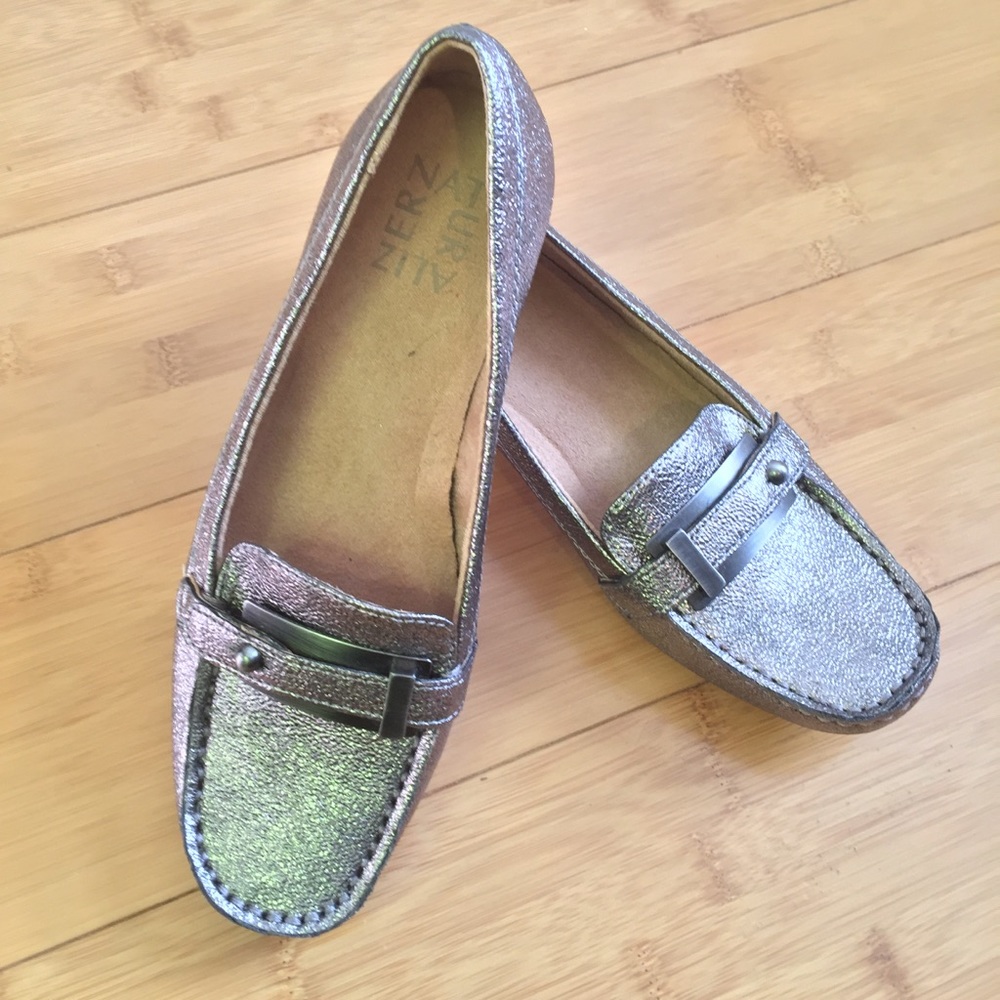 Naturalized Loafers Sz 6M